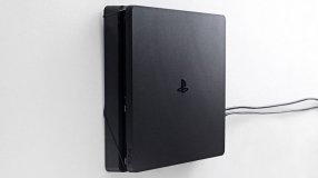 Screenshot på Floating Grip Playstation 4 Slim Smart Wall Mount