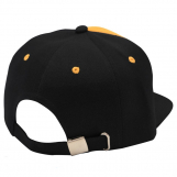 Screenshot på One Piece Trafalgar Snapback Keps Svart Gul