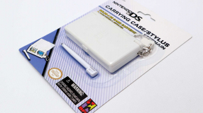 Screenshot på NDS Carrying Case/Stylus Keychain White (Nytt)