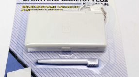Screenshot på NDS Carrying Case/Stylus Keychain White (Nytt)