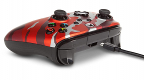 Screenshot på PowerA Enhanced Wired Controller For Xbox Series X|S Metallic Red Camo