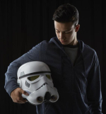Screenshot på Star Wars The Black Series Rogue One Stormtrooper Electronic Voice Change Helmet