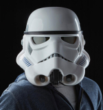 Screenshot på Star Wars The Black Series Rogue One Stormtrooper Electronic Voice Change Helmet