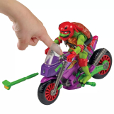 Screenshot på Teenage Mutant Ninja Turtles Mutant Mayhem - Purple Dragon Cycle with Raphael