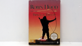 Screenshot på Robin Hood Prince of Theives (inkl. Shark Protectors & Bergsala)