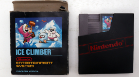 Screenshot på Ice Climber (inkl. Skyddsbox & Bergsala)