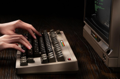 Screenshot på 8Bitdo Retro Mechanical Keyboard - C64 Edition (ISO UK Layout)