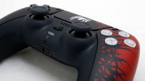 Screenshot på Sony Playstation 5 Trådlös DualSense Handkontroll Marvels Spider-Man 2 Limited Edition (Bulk)